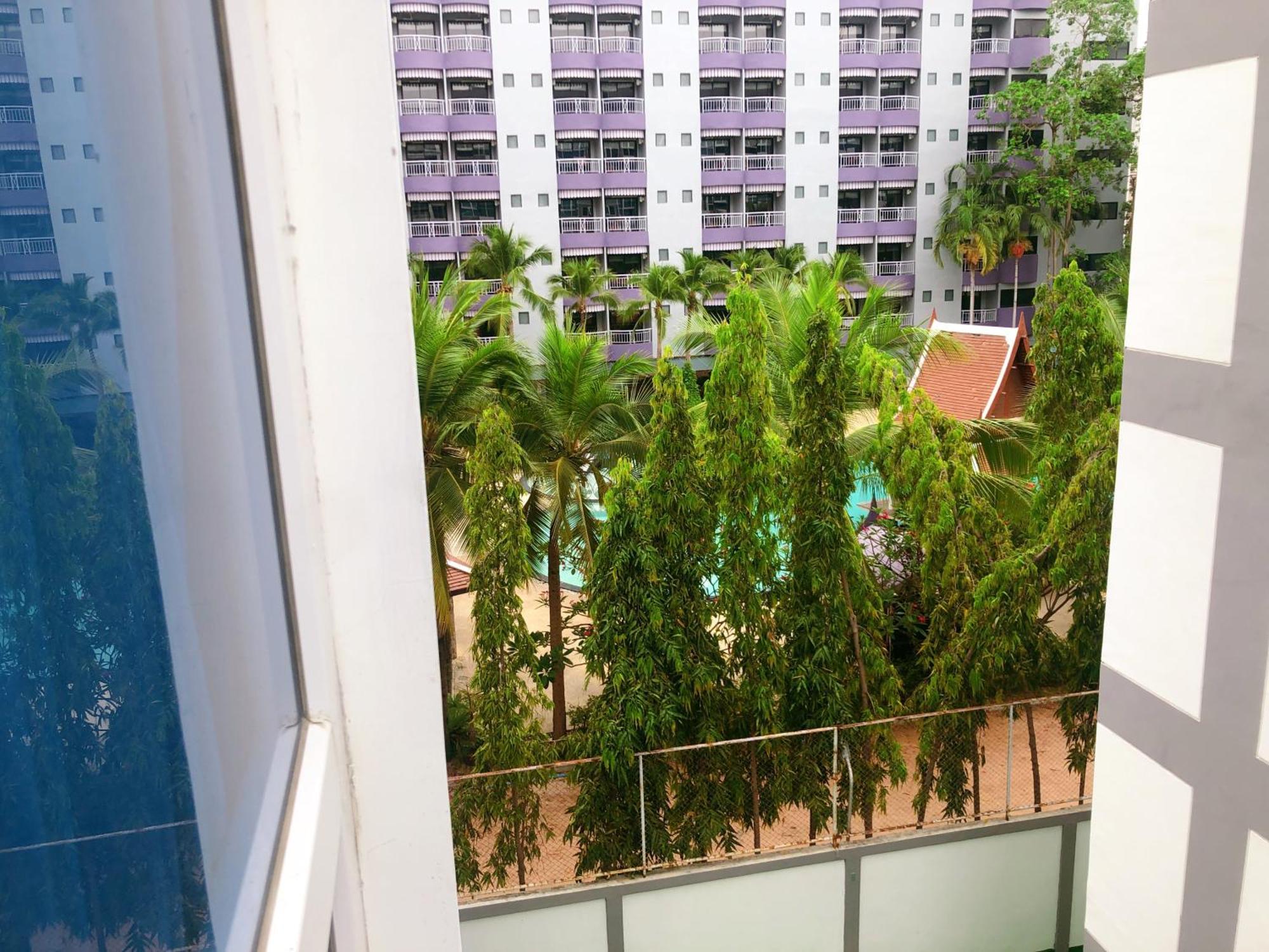 Centara Avenue Residence By Daisy Pattaya 1 Eksteriør billede
